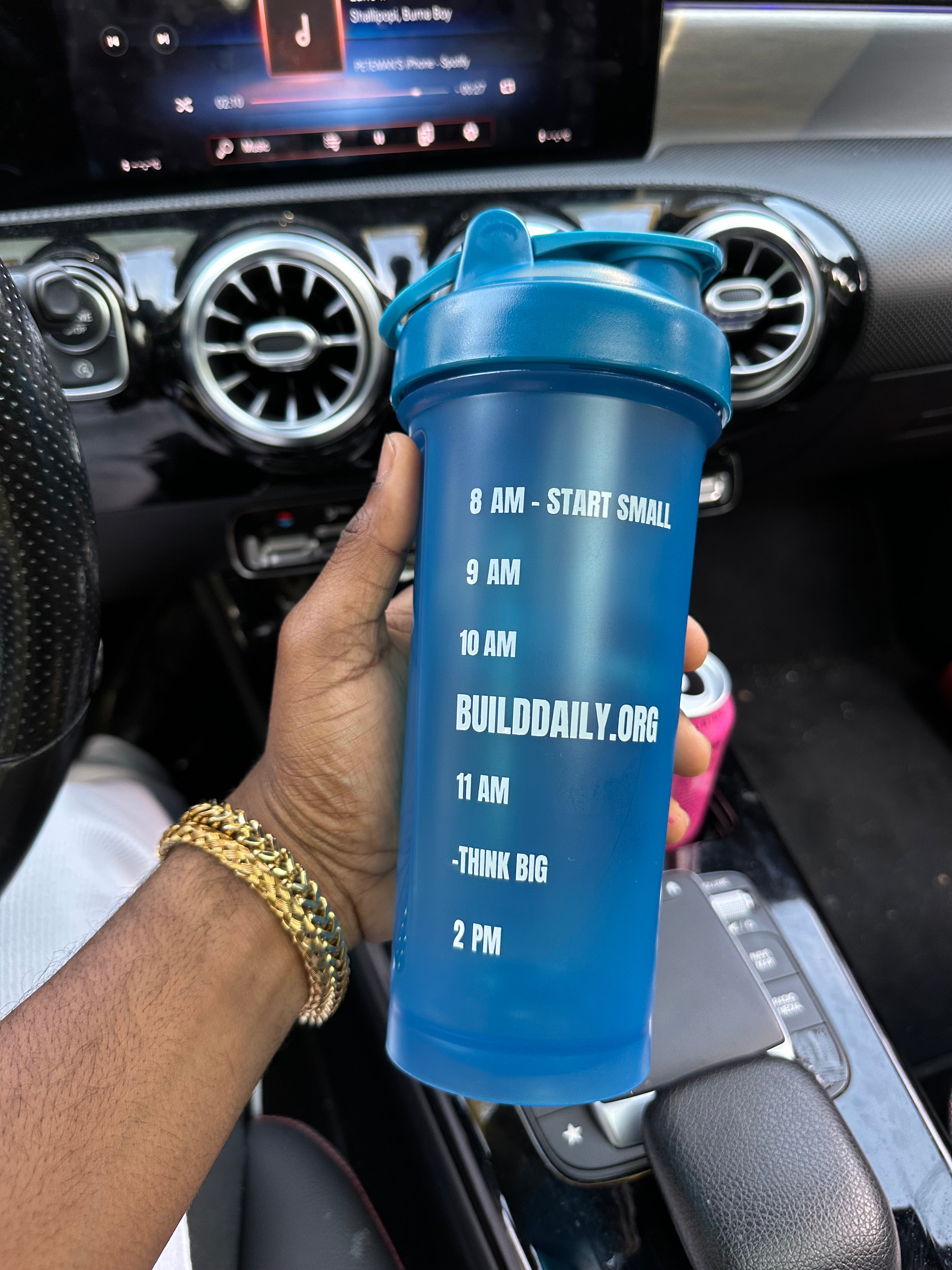 OCEAN GRIT BLUE - Calm Strength in Motion